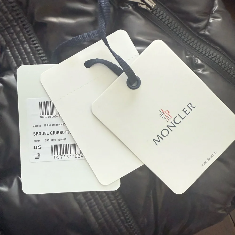 NWT Moncler Brouel Chevron Nylon Laque Down Quilted Jacket w Attached Hood sz2 - Picture 9 of 10